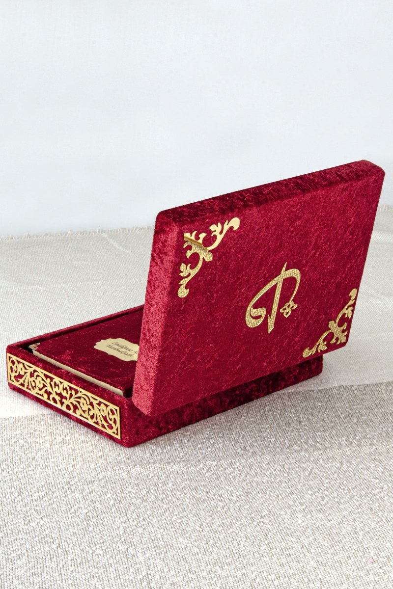 Personalized Velvet Quran Set with Plexiglass Elif - Vav Embellishments – Luxury Gift Box - ihvan