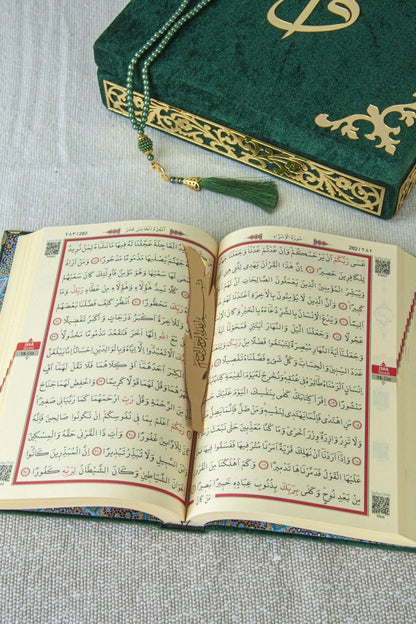Personalized Velvet Quran Set with Plexiglass Elif - Vav Embellishments – Luxury Gift Box - ihvan