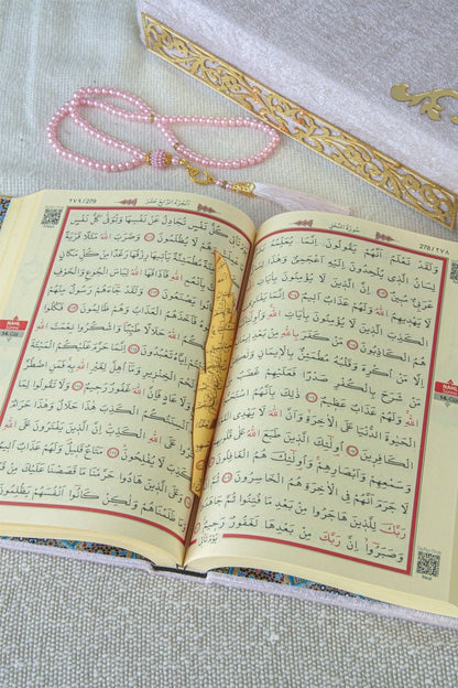 Personalized Velvet Quran Set with Plexiglass Elif - Vav Embellishments – Luxury Gift Box - ihvan