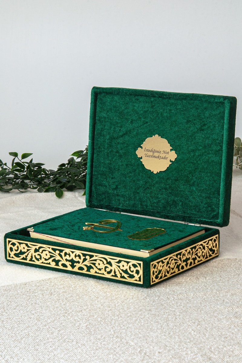 Personalized Velvet Quran Set with Plexiglass Elif - Vav Embellishments – Luxury Gift Box - ihvan