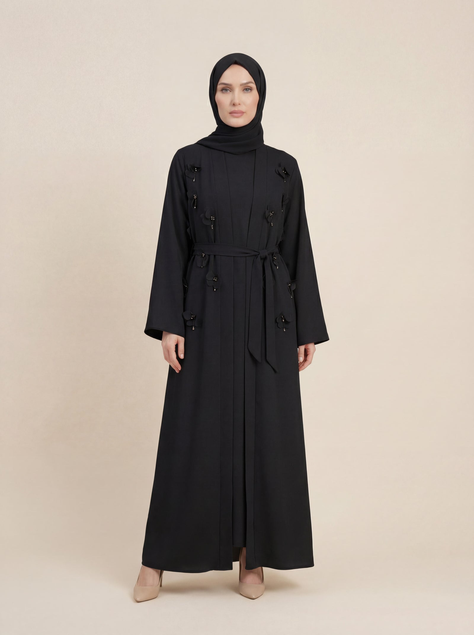 Abaya Gülü Çiçekli Ferace Aplikeli Kuşaklı Uzun Kollu 9618-26 - Siyah