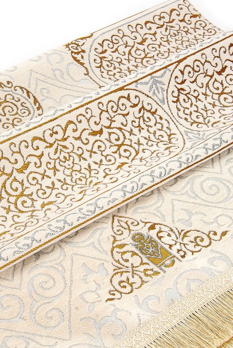 Ultra Luxury Kaaba Cover–Inspired Chenille Prayer Rug - ihvan