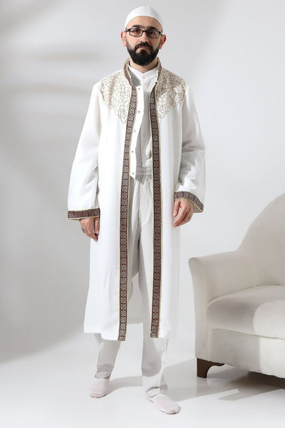 White Mandarin Collar Men's Prayer Robe with Burgundy Stripe Embroidery - ihvan