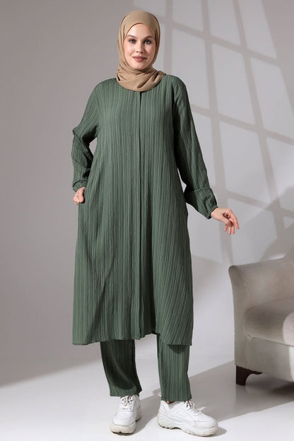 Women's Crepe Fabric Two-Piece Set with Hidden Zipper, Hajj/Umrah Outfit, Green - ihvan