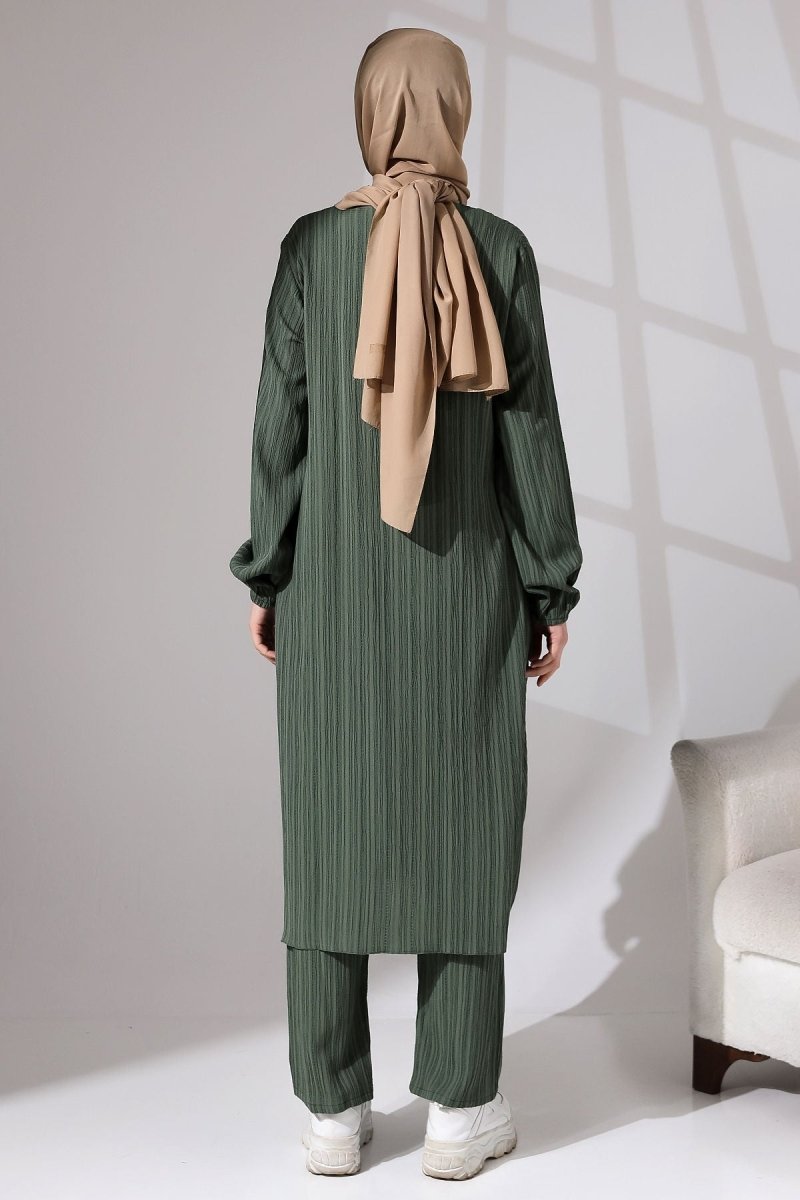 Women's Crepe Fabric Two-Piece Set with Hidden Zipper, Hajj/Umrah Outfit, Green - ihvan