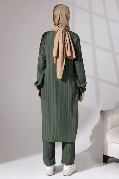 Women's Crepe Fabric Two-Piece Set with Hidden Zipper, Hajj/Umrah Outfit, Green - ihvan