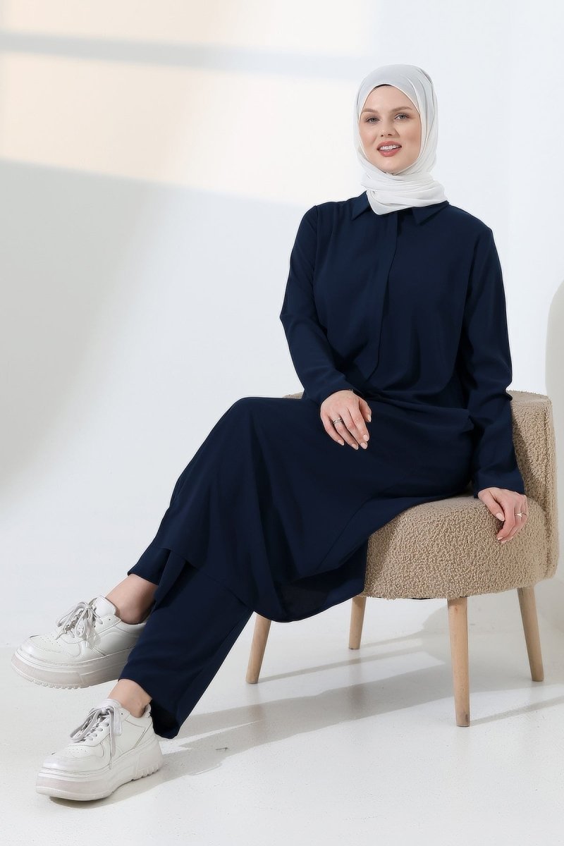 Women's Hajj and Umrah Attire, Two-Piece Set with Hijab Vest Detail - Navy Blue - ihvan