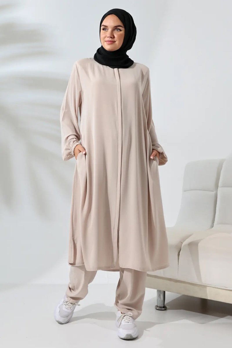Women's Medina Silk Hajj and Umrah Hijab Two-Piece Set - Cream - ihvan