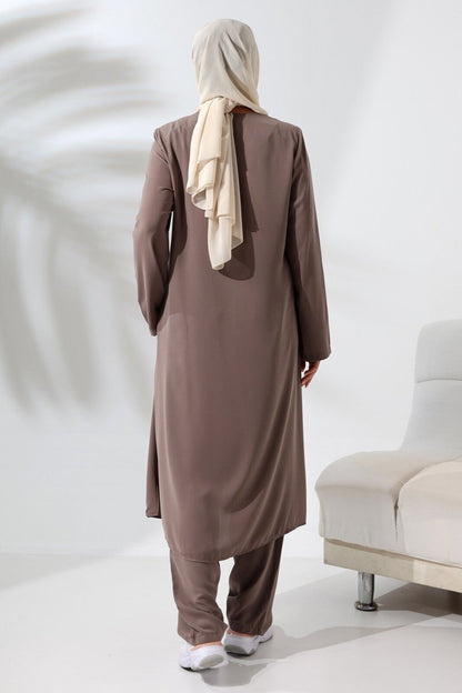 Women's Medina Silk Hajj and Umrah Hijab Two-Piece Set - Milky Coffee - ihvan