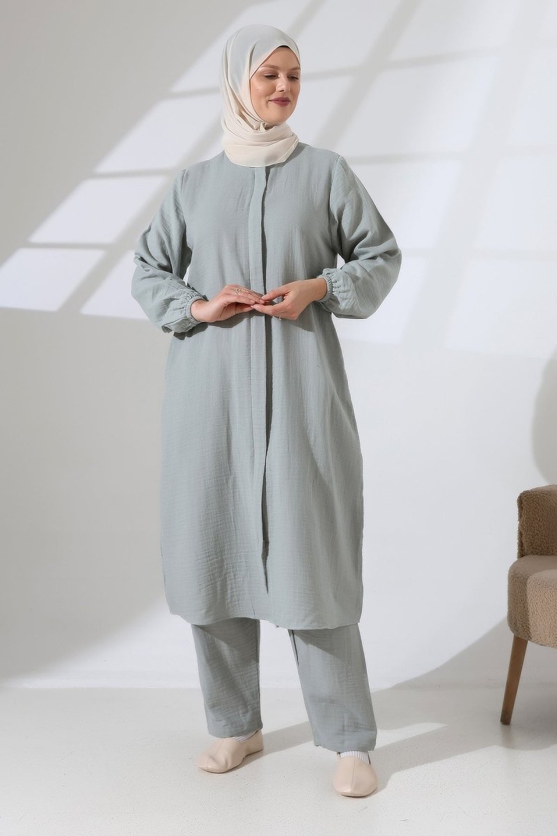 Women's Muslin Zip-Up Hijab Two-Piece Set Cotton Hajj and Umrah Outfit Mint Green (VSN) - ihvan